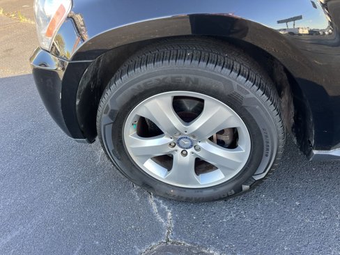 Used 2011 Mercedes-Benz GL 450 4MATIC image 9