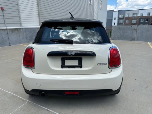 Used 2016 MINI Cooper 2-Door Hardtop image 4