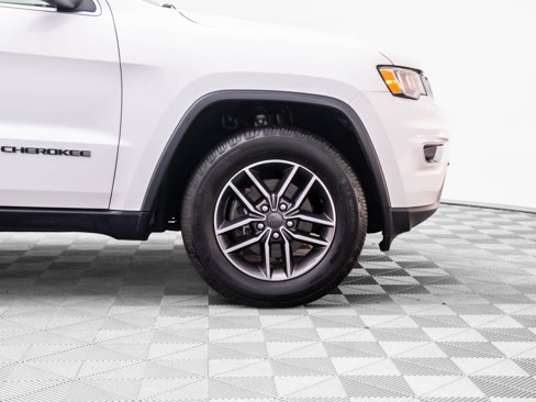 Used 2019 Jeep Grand Cherokee Limited image 27