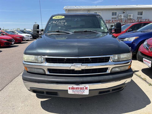 Used 2003 Chevrolet Suburban LT w/ LT Preferred Equipment Group image 8
