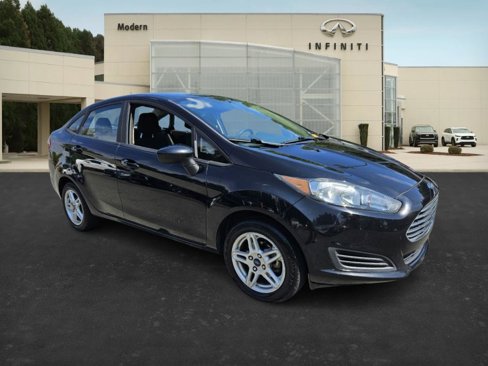 Used 2019 Ford Fiesta SE image 2