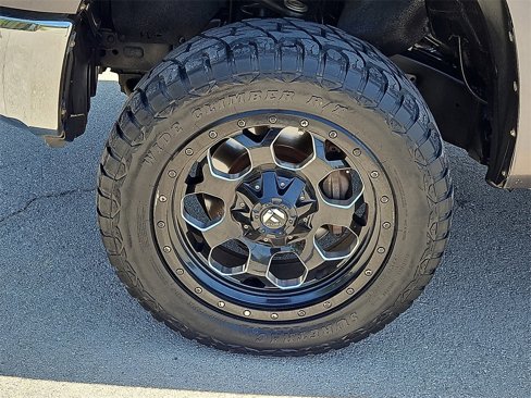 Used 2017 Toyota Tundra SR5 image 13