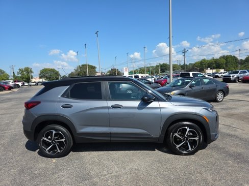 Used 2021 Chevrolet TrailBlazer RS w/ Convenience Package image 3