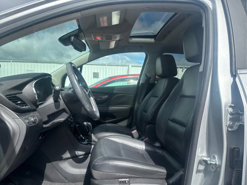 Used 2017 Buick Encore Essence w/ Experience Buick Package image 9