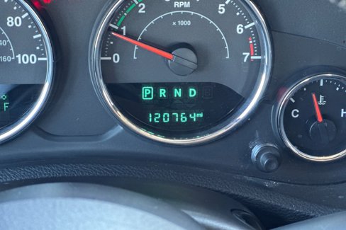 Used 2018 Jeep Wrangler Unlimited Sport w/ Connectivity Group image 21