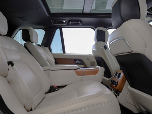 Used 2020 Land Rover Range Rover Autobiography image 32