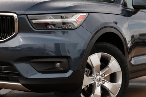 Used 2022 Volvo XC40 T5 Momentum image 8