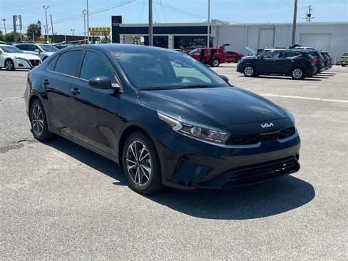 Used 2024 Kia Forte LXS image 7