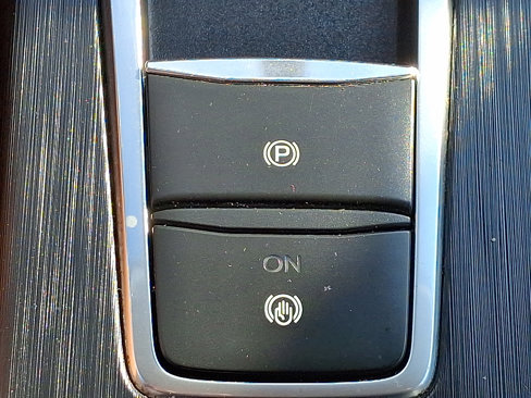 Certified 2022 Ford Escape SE w/ SE Sport Appearance Package image 24