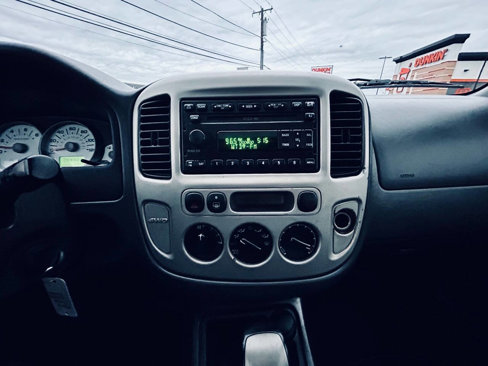 Used 2006 Ford Escape XLT image 14