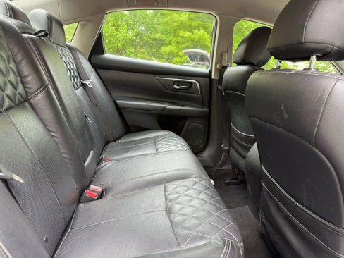 Used 2015 Nissan Altima 2.5 S w/ Sport Value Package image 12
