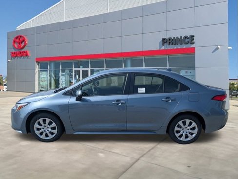 New 2025 Toyota Corolla LE image 7