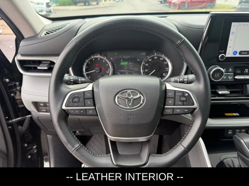 Used 2023 Toyota Highlander L image 8
