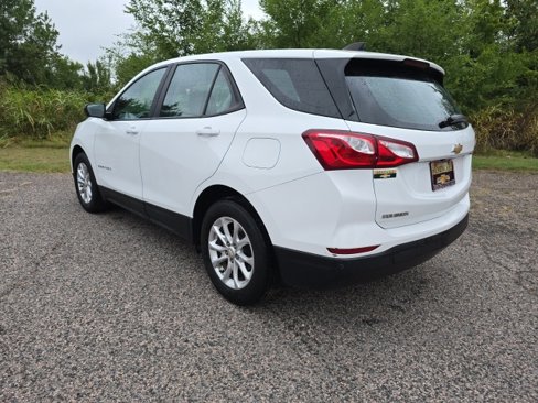 Used 2020 Chevrolet Equinox LS image 3