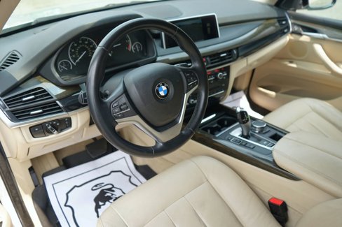 Used 2015 BMW X5 xDrive35d w/ Premium Package image 16