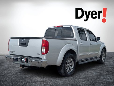 Used 2019 Nissan Frontier SL image 3
