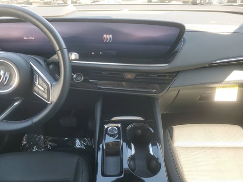 Used 2024 Buick Envision Preferred image 10
