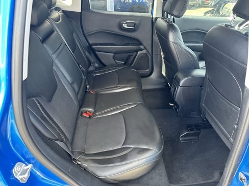 Used 2018 Jeep Compass Latitude w/ Popular Equipment Group image 17