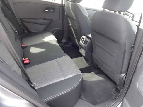 Used 2021 Nissan Rogue SV image 8