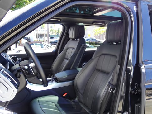 Used 2020 Land Rover Range Rover Sport HSE Dynamic image 12