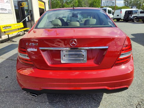 Used 2013 Mercedes-Benz C 250 Sedan image 7