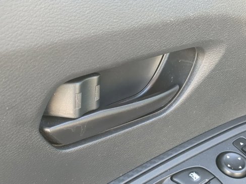 Used 2021 Nissan Versa S image 14
