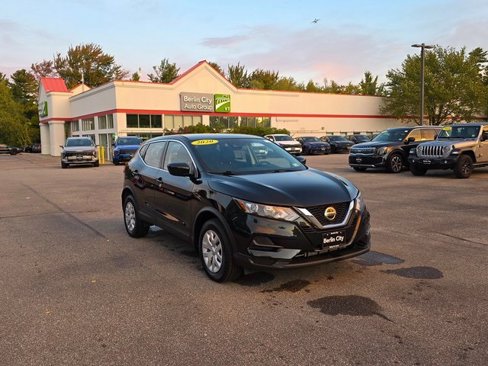 Used 2020 Nissan Rogue Sport S image 29