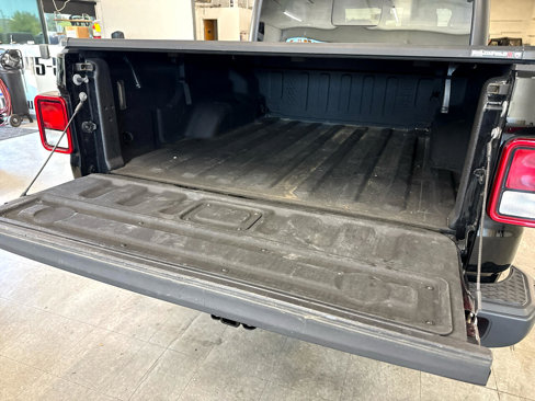 Used 2021 Jeep Gladiator Sport image 81