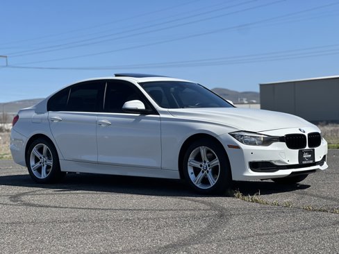 Used 2015 BMW 328i Sedan image 2