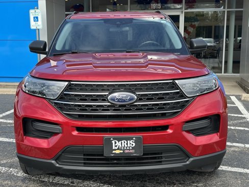 Used 2022 Ford Explorer XLT image 2