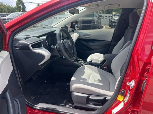 Used 2020 Toyota Corolla LE image 9