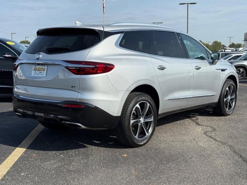 Used 2021 Buick Enclave Essence w/ Sport Touring Edition image 3