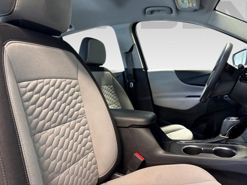 Used 2021 Chevrolet Equinox LS image 10
