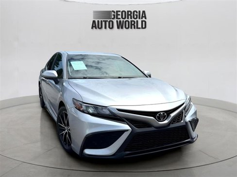 Used 2021 Toyota Camry SE image 7
