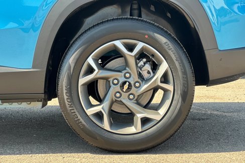 New 2025 Chevrolet Trax LT image 25