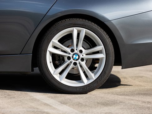 Used 2016 BMW 320i Sedan image 14