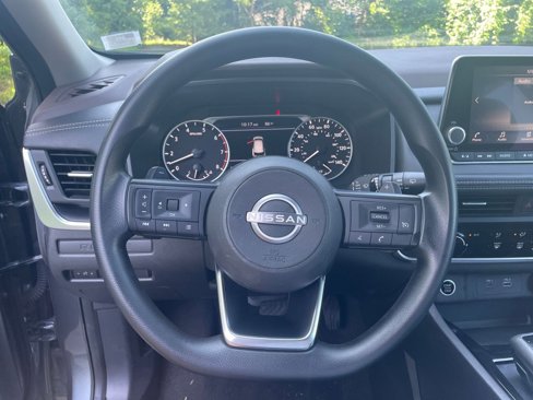 Used 2023 Nissan Rogue S image 26