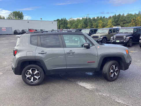 Used 2021 Jeep Renegade Trailhawk w/ Trailer Tow Group image 8