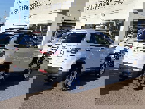 Used 2022 Jeep Compass Latitude image 6