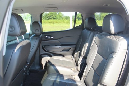 Used 2023 GMC Acadia SLT image 27