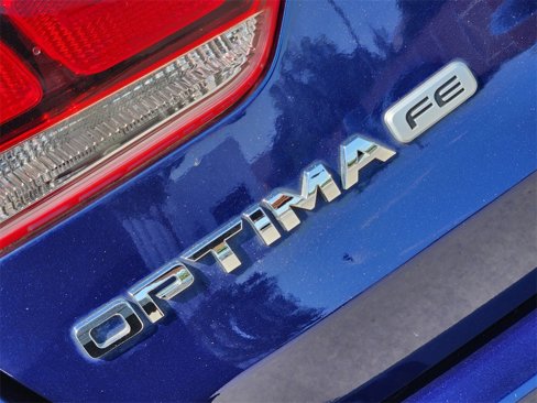 Certified 2020 Kia Optima LX image 9