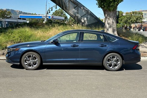 Certified 2024 Honda Accord EX image 7