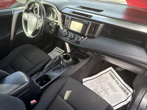 Used 2017 Toyota RAV4 LE image 14
