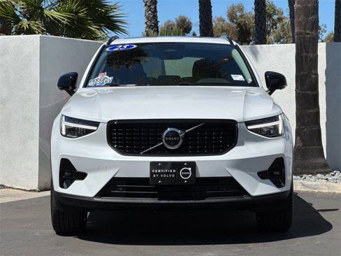Certified 2025 Volvo XC40 B5 Plus image 8