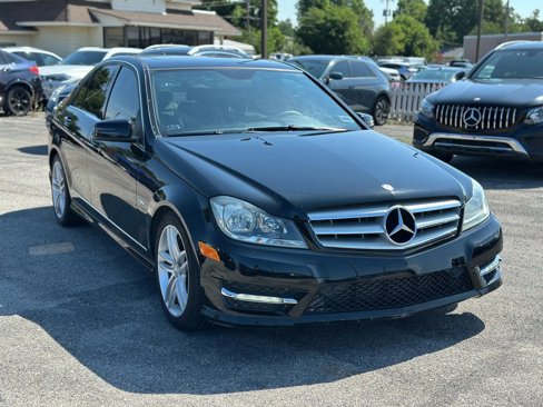 Used 2012 Mercedes-Benz C 250 Sedan image 4