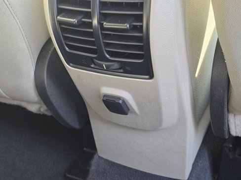 Used 2017 Ford Escape SE image 26