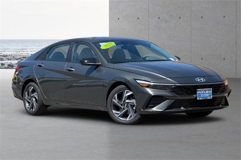New 2025 Hyundai Elantra Sport image 1