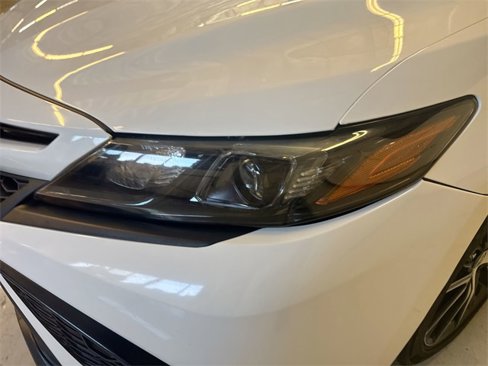 Used 2021 Toyota Camry SE image 36