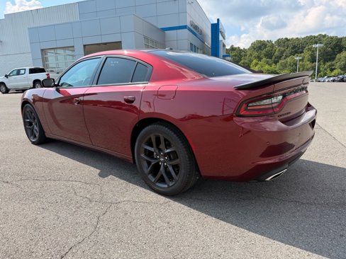Used 2022 Dodge Charger SXT w/ Blacktop Package image 3