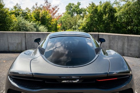 Used 2022 McLaren GT image 32